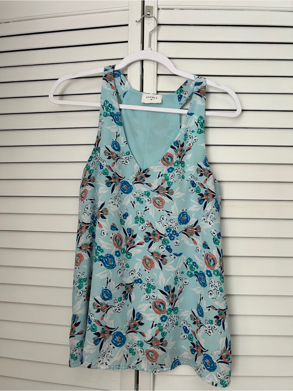 Everly Floral V-Neck Sleeveless Tank - Light Blue
